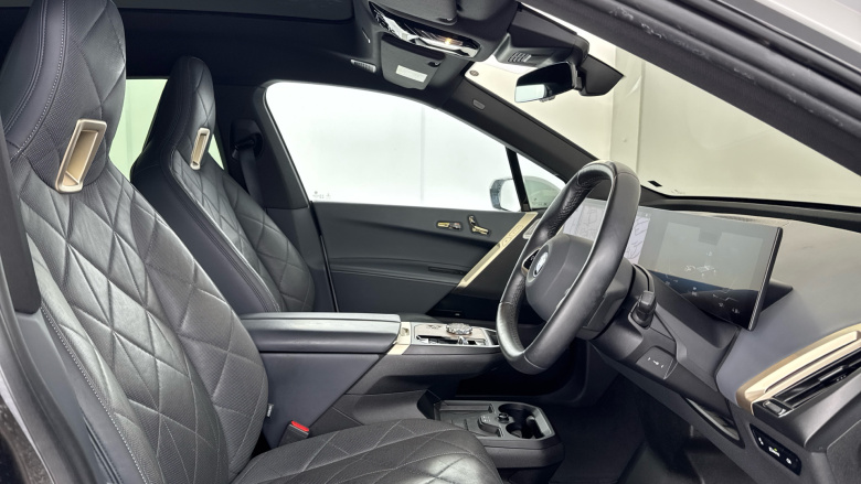 BMW iX 240kW xDrive40 M Sport 76.6kWh 5dr Auto Electric Estate